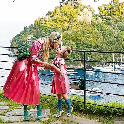 Cặp mẹ con mặc đồ quá xinh, ngắm mãi không chán - 10