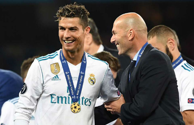 Real mất cả Ronaldo và Zidane 40 ngày: Âm mưu làm bẽ mặt &#34;ông trùm&#34; Perez - 1