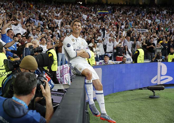 9 năm Ronaldo ở Real: Đến như một siêu sao, ra đi như một tượng đài - 12