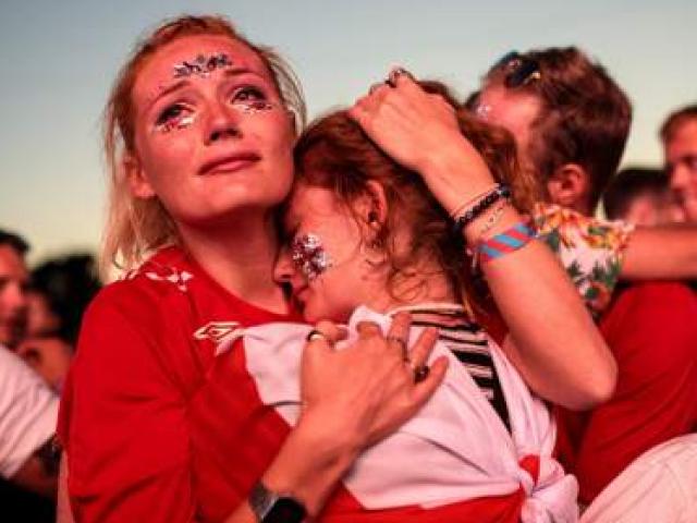 Thế giới - Những "bóng hồng" Anh rơi lệ sau trận thua đau trước Croatia