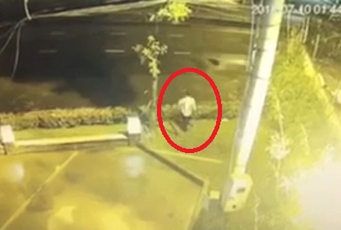 Thiếu nợ mùa World cup, đột nhập phòng kế toán trộm trăm triệu - 1