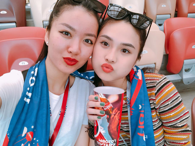 4 cô gái Việt sang tận Nga xem Pháp-Croatia đá chung kết World Cup 2018 - 4