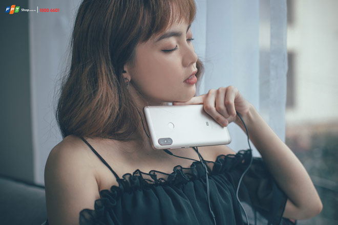 FPT Shop nhân 3 ưu đãi cho khách hàng chọn mua điện thoại Xiaomi trong tháng 7 - 2