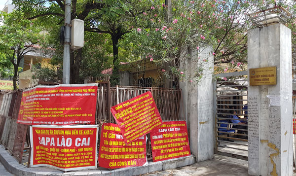 Một ngày “căng như dây đàn” ở Ban Tiếp công dân T.Ư - 2