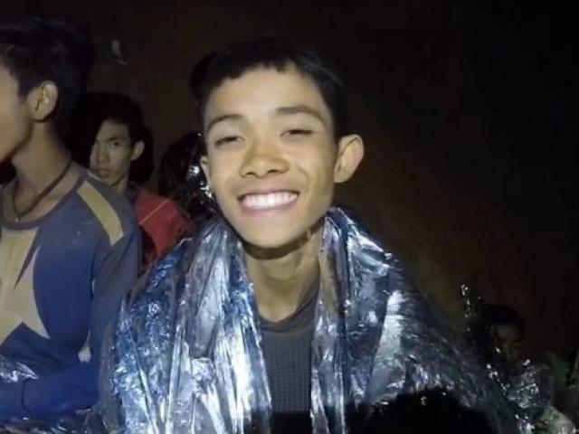 Thế giới - Cậu bé đầu tiên được giải cứu khỏi hang Thái Lan lần đầu kể chuyện