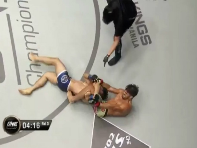 Thể thao - MMA cân não: “Tarzan” ngược dòng không tưởng, "kết liễu" như mơ