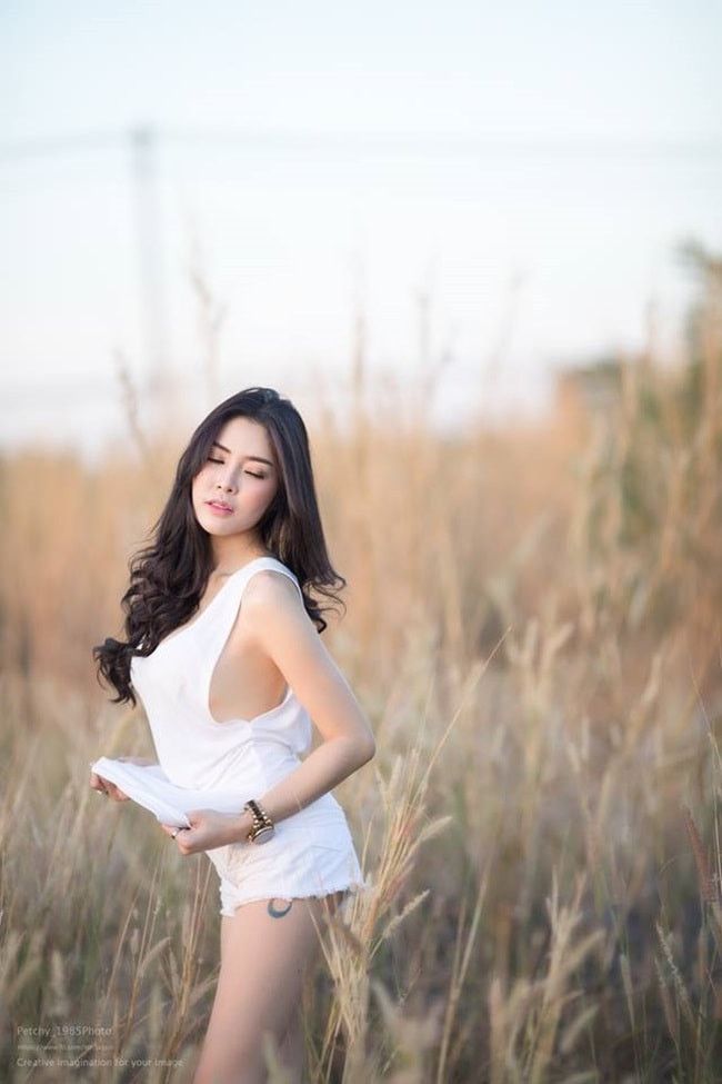 Là một đất nước với khí hậu nhiệt đới, không khó ngạc nhiên khi con gái Thái luôn chọn cho mình những kiểu trang phục mát mẻ.