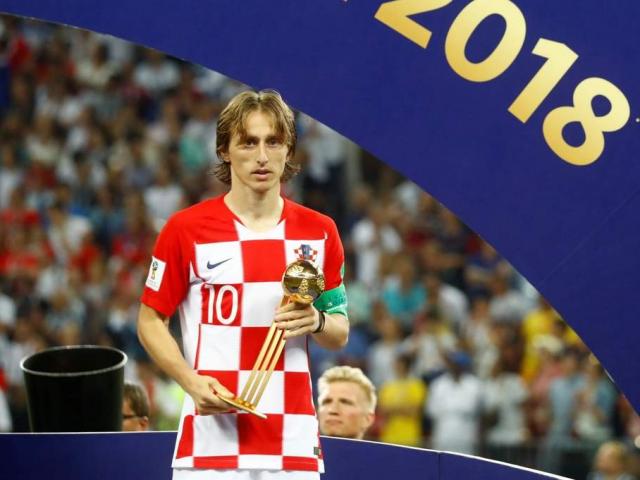 Tại sao Modric giành Quả bóng vàng, đứng ngang hàng Rô béo, Zidane?