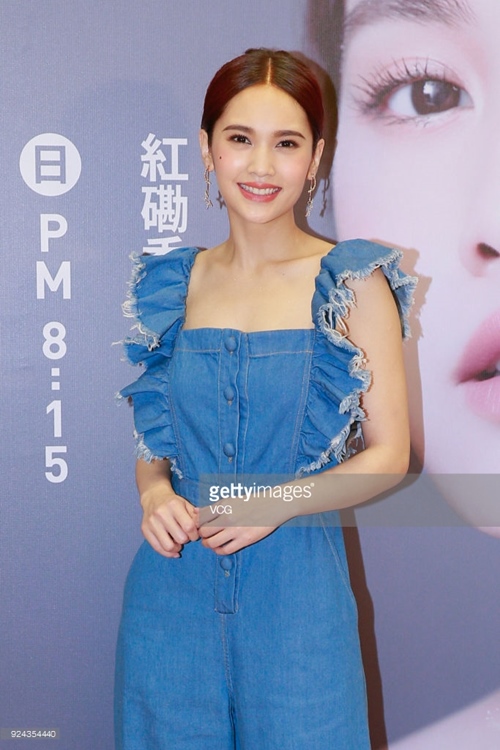 "Giáo chủ khả ái Đài Loan" mãi tuổi 20 nhờ lông mày - 1