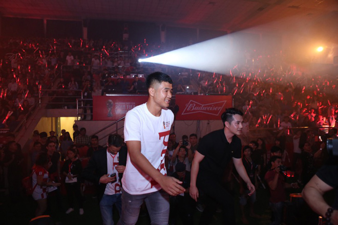 Phương Thanh, Đông Nhi, Noo Phước Thịnh đốt cháy Đại tiệc chung kết World Cup 2018 - 3