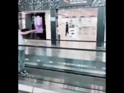 Video Clip Cười - Cũng tại vì chờ máy bay quá lâu mà ra nông nỗi này