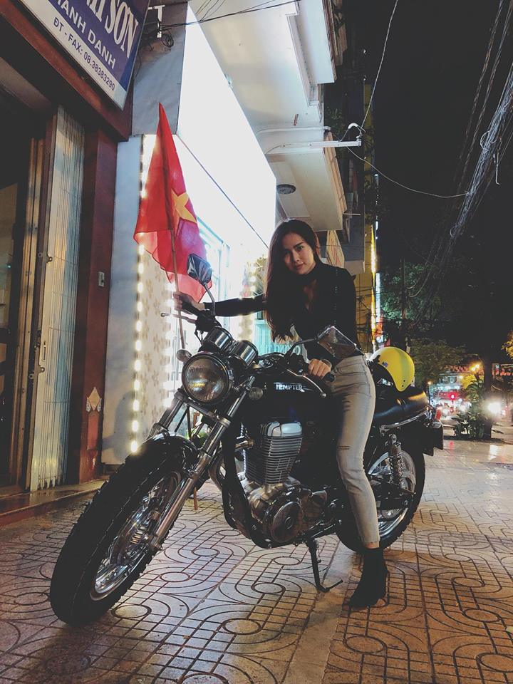 Đời thực nóng bỏng bất ngờ của "mỹ nhân tráo con" gây sốt VTV - 12