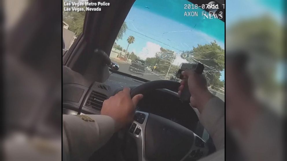 Mỹ: Cảnh rượt đuổi, đấu súng trên xe cảnh sát như phim hành động - 1
