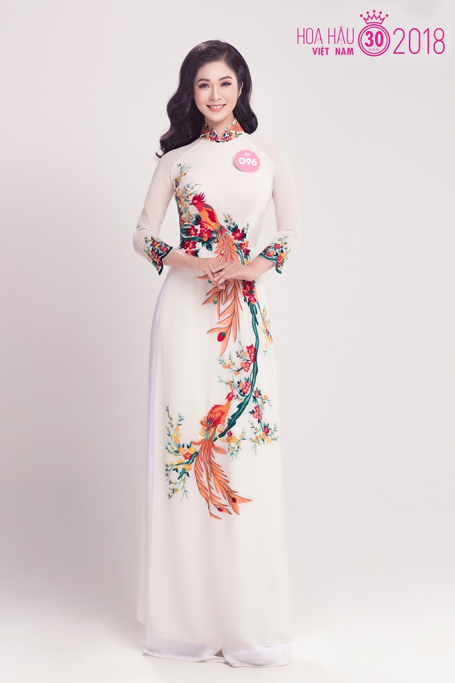 Thí sinh Hoa hậu Việt Nam (miền Bắc) mặc áo dài thanh lịch - 10