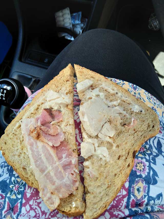 Hào hứng bóc ra mà thấy những chiếc bánh này thì đúng là chán chẳng buồn ăn - 8