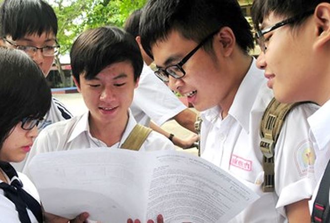 Sau Hà Giang, lại rộ nghi vấn gian lận thi cử ở Sơn La: Lãnh đạo Sở GD-ĐT lên tiếng - 1
