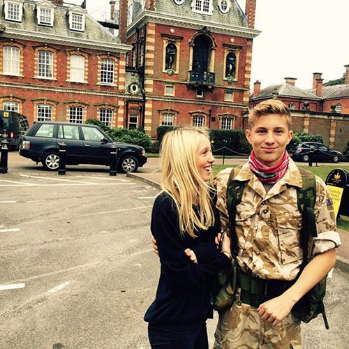 Cuộc đời vương giả, sướng từ trong trứng của hội công chúa, hoàng tử Hi Lạp - 5