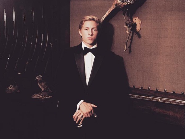 Cuộc đời vương giả, sướng từ trong trứng của hội công chúa, hoàng tử Hi Lạp - 7