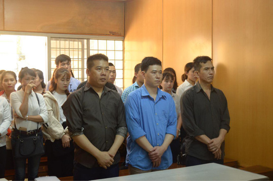 Bí mật động trời trong hộp bánh trung thu của người em trai - 1