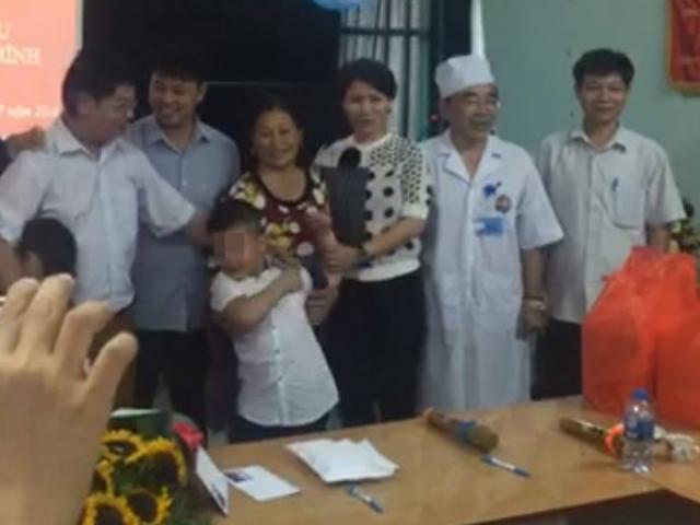 Tin tức trong ngày - Sau khi đổi lại con ở bệnh viện Ba Vì, hai người mẹ mong muốn điều gì?