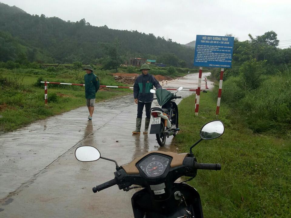 Mưa dồn dập vì bão số 3, lũ dâng cao khắp nơi ở Quảng Ninh - 9