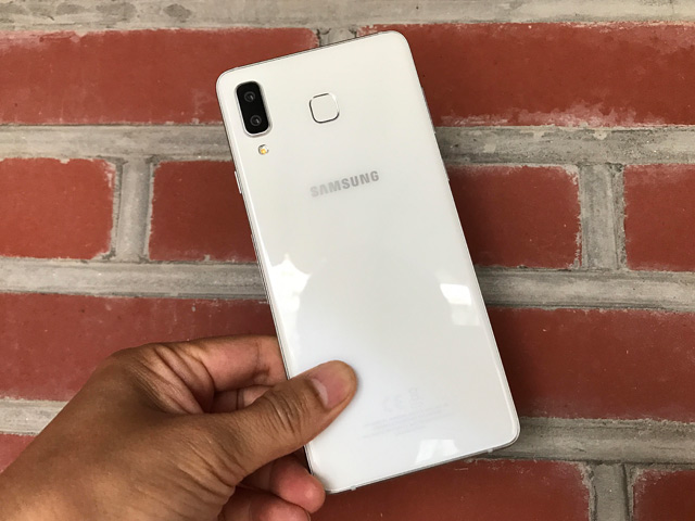 Thời trang Hi-tech - Đánh giá Galaxy A8 Star đang “làm mưa làm gió”: Camera quá đẹp