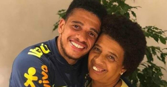 Mẹ SAO Brazil 408 tỉ đồng dự World Cup bị bắt cóc: Ly kỳ như phim hành động - 1