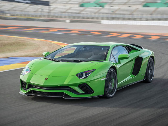 Ô tô - 1700 chiếc Lamborghini Aventador buộc triệu hồi vì lỗi tự động tắt máy