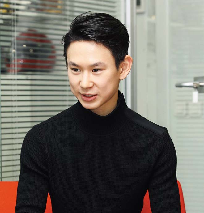 Bàng hoàng: "Soái ca" trượt băng gốc Hàn bị đâm thiệt mạng, fan khóc thương - 2