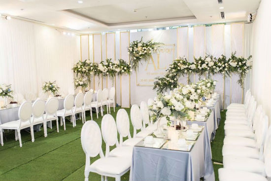 Á hậu Tú Anh rạng rỡ trong ngày lên xe hoa với chồng thiếu gia - 10