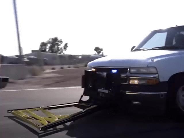 Thiết bị giúp cảnh sát tóm gọn xe tốc độ cao trong chớp mắt ở Mỹ
