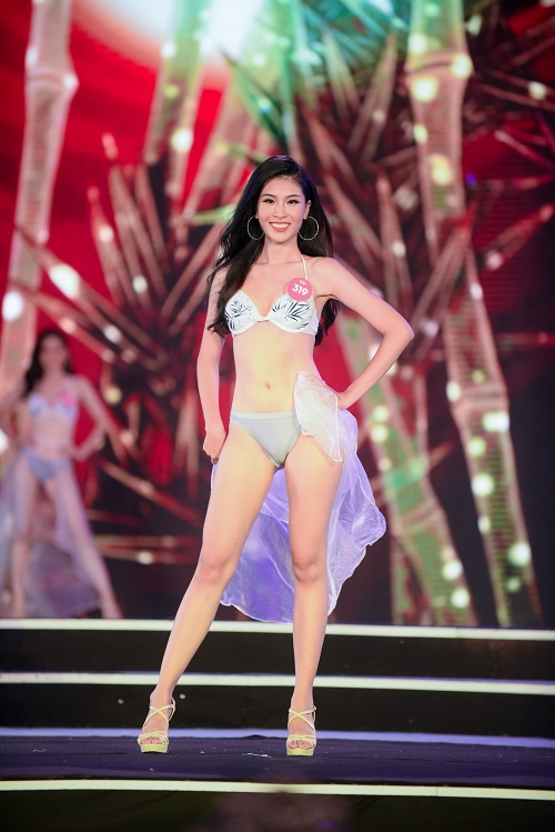 Chung khảo Hoa hậu VN: Lộ diện 25 cô gái tài sắc nhất miền Bắc - 11