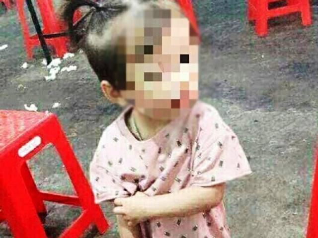 Bé gái 2 tuổi mất tích bí ẩn trước nhà, 5 ngày vẫn chưa tìm thấy