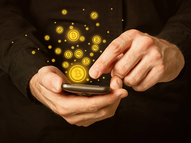 Công nghệ thông tin - Bitcoin vượt ngưỡng 8.000 USD sau khi giảm mạnh trong tháng 5