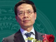 Tin tức trong ngày - Chân dung quyền Bộ trưởng Bộ TT&amp;TT Nguyễn Mạnh Hùng