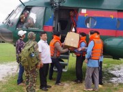 Tin tức trong ngày - Trực thăng của Quân khu 5 đang tiếp cận &quot;điểm nóng&quot; vụ vỡ đập ở Lào