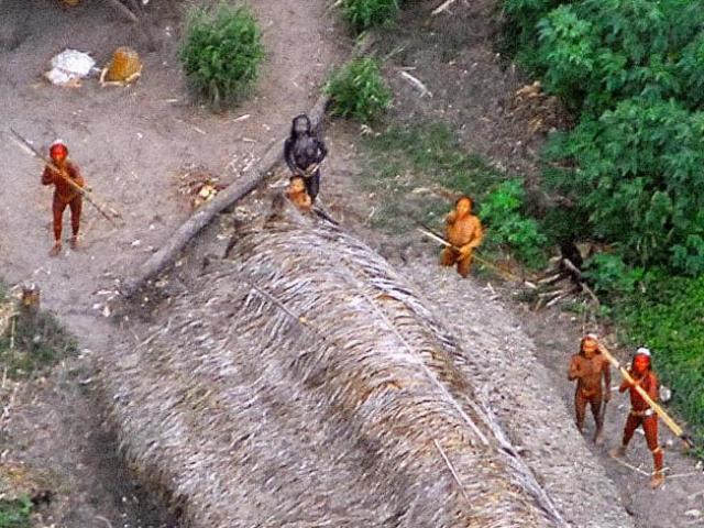 Bên trong thế giới của những bộ lạc nguyên thủy ở rừng Amazon