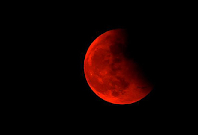 Kinh nghiệm chụp ảnh &#34;trăng máu&#34; sắp diễn ra vào sáng 28/7 - 1