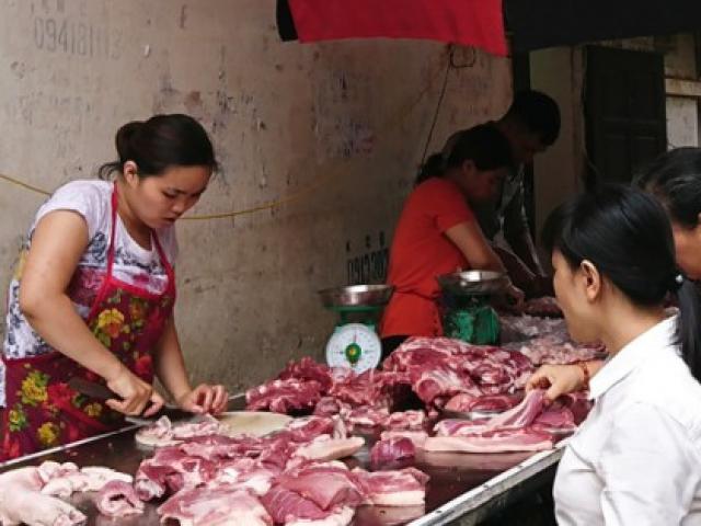 Giá thịt lợn “trên trời”, dân than, doanh nghiệp cười