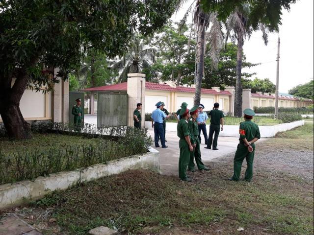 Tin tức trong ngày - Cấp bằng "Tổ quốc ghi công" cho hai liệt sĩ phi công Su-22U