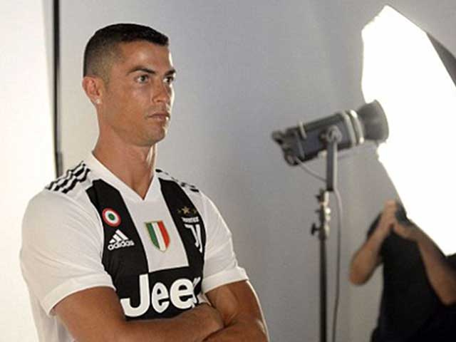 Bóng đá - Ronaldo chốt ngày xuất trận Juventus, trả 500 tỷ đồng thoát tù