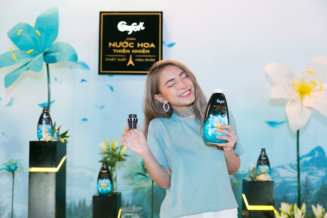 Phạm Hương ra dáng hoa hậu, cùng Châu Bùi và Bích Phương xử gọn “thử thách tươi mát” - 9