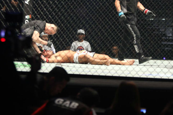 Chi tiết Martin Nguyễn – Kevin Belingon: Căng thẳng 5 hiệp (KT) - 17