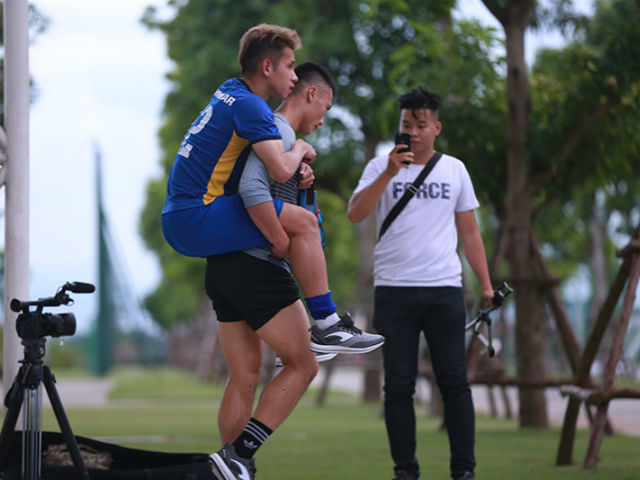 U23 Việt Nam đón tin dữ: Hồng Duy đổ gục sau bài kiểm tra chạy 30m
