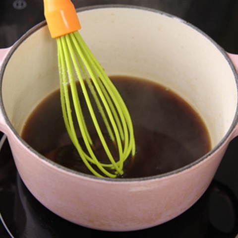 Tuyệt chiêu làm bò cuộn nấm kim châm thơm ngon như nhà hàng - 2