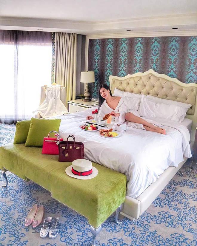 "Bỏng mắt" ngắm tiểu thư nhà giàu tận hưởng kỳ nghỉ hè xa xỉ - 6