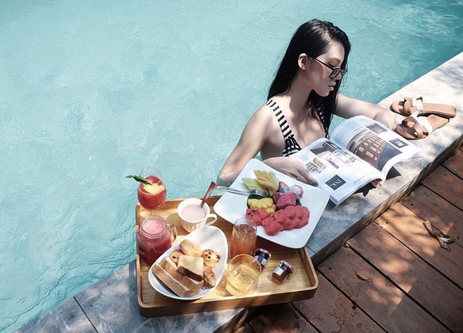 "Bỏng mắt" ngắm tiểu thư nhà giàu tận hưởng kỳ nghỉ hè xa xỉ - 9