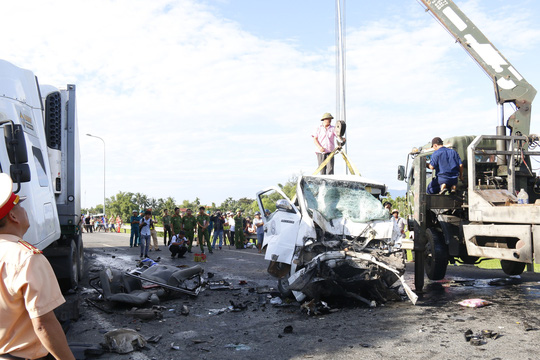 Tai nạn 13 người chết ở Quảng Nam: Sức khỏe những nạn nhân còn lại ra sao? - 1