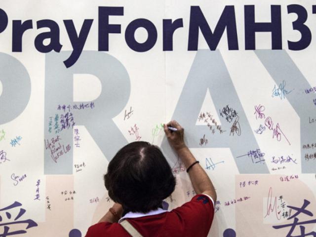 Thế giới - MH370: Người thân tức giận khi nhận báo cáo cuối cùng