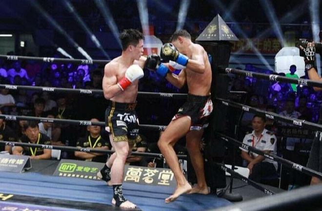 Võ Trung Quốc nở mặt: &#34;Sát thủ&#34; đánh cao thủ châu Âu văng khỏi sàn - 1